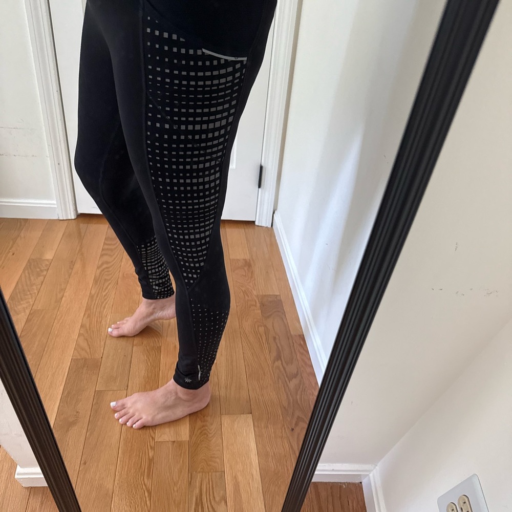 Athletic leggings